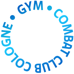Text im blauen Kreis mit Aufschrift Combat Club Cologne Gym